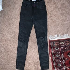 DL1961 Coated denim